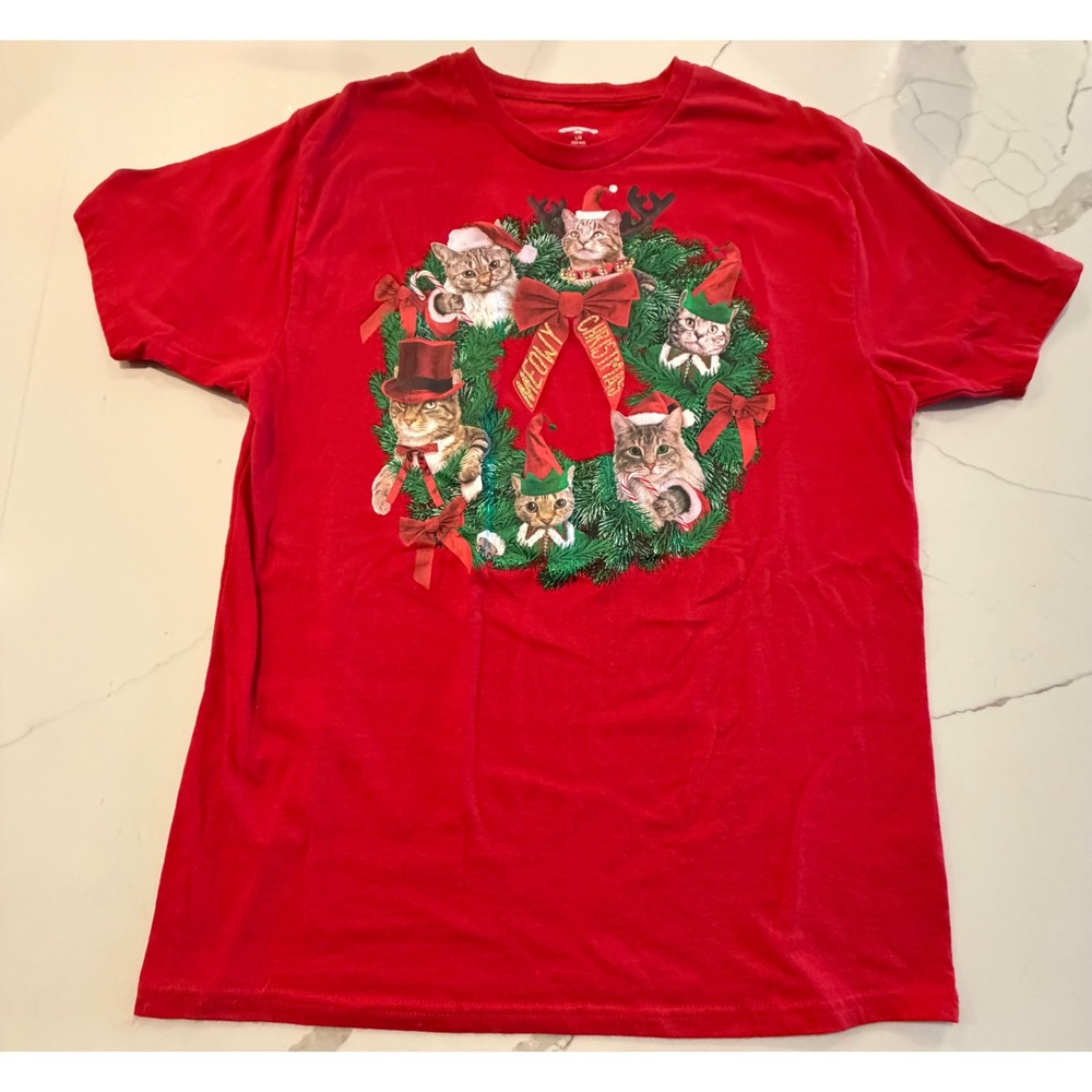 Holiday Time Meowy Christmas Cat Wreath Red Graphic T-Shirt Mens Large L 42-44
